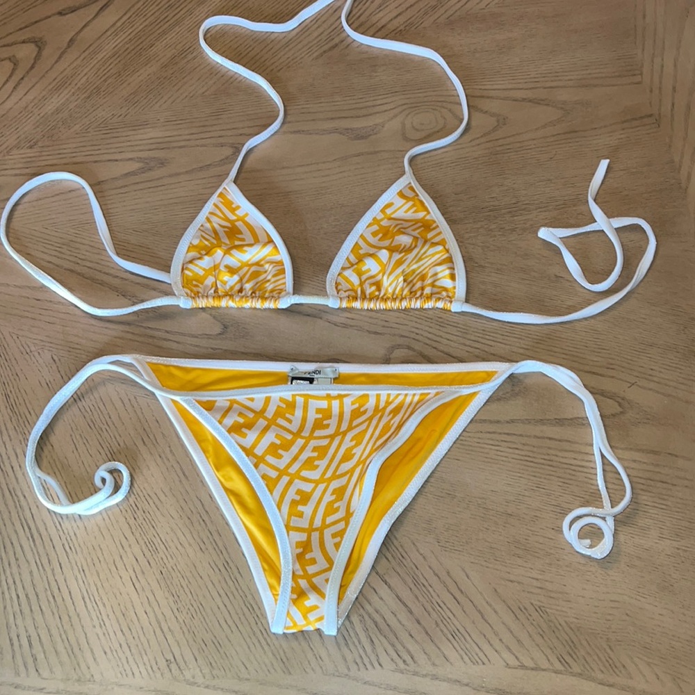 ❤️ Authentic Distorted Fendi Bikini,